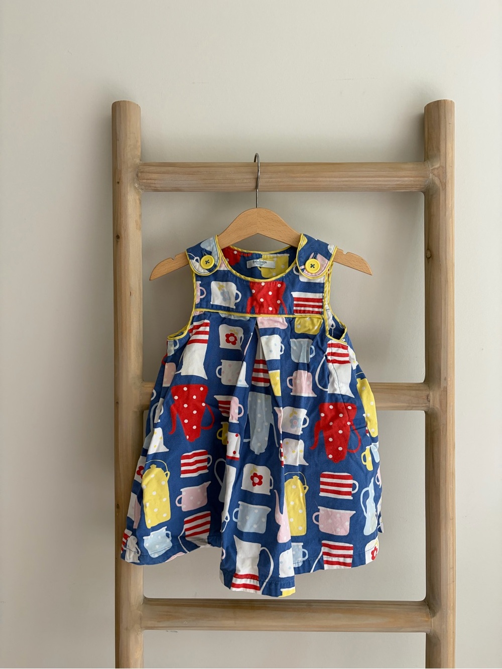 Baby Boden teacup pinnie